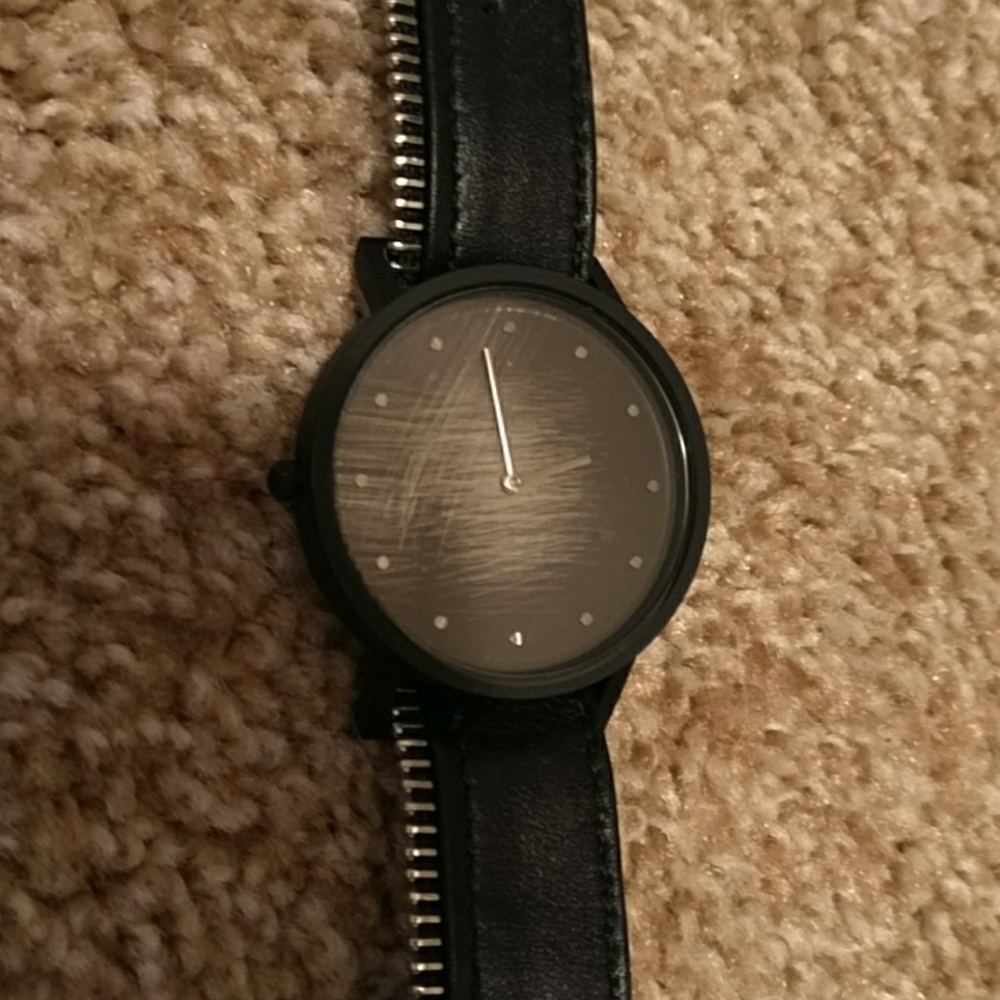 Southlane avant surface zip watch