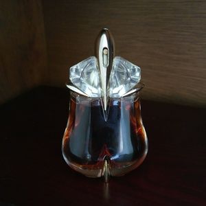 2 oz thierry mugler Alien essence absolue