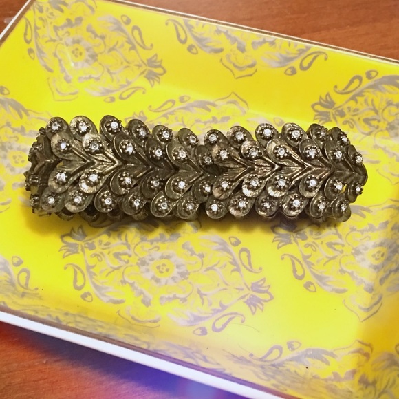 CHIC ✨Chloe + Isabel✨Bracelets - Picture 2 of 3