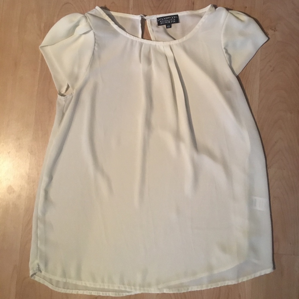 White blouse with babydoll, cap sleeves!