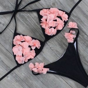 Floral bikini better than Vs