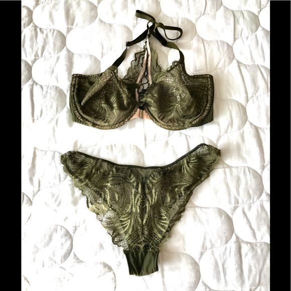 💕Sexy Corset Bra & Panty Set 💕 - Picture 2 of 5