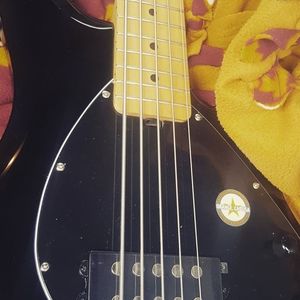 Meet your Posher, Warren