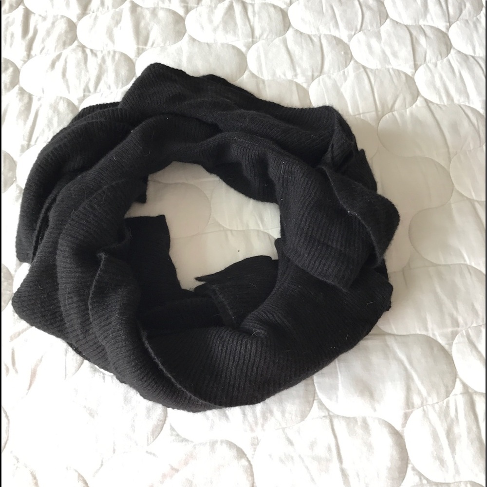 ☕️ Cozy & Chic Scarf ☕️