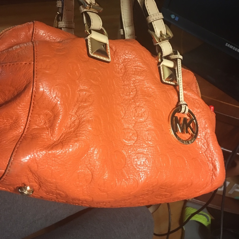 MICHAEL KORS SATCHEL