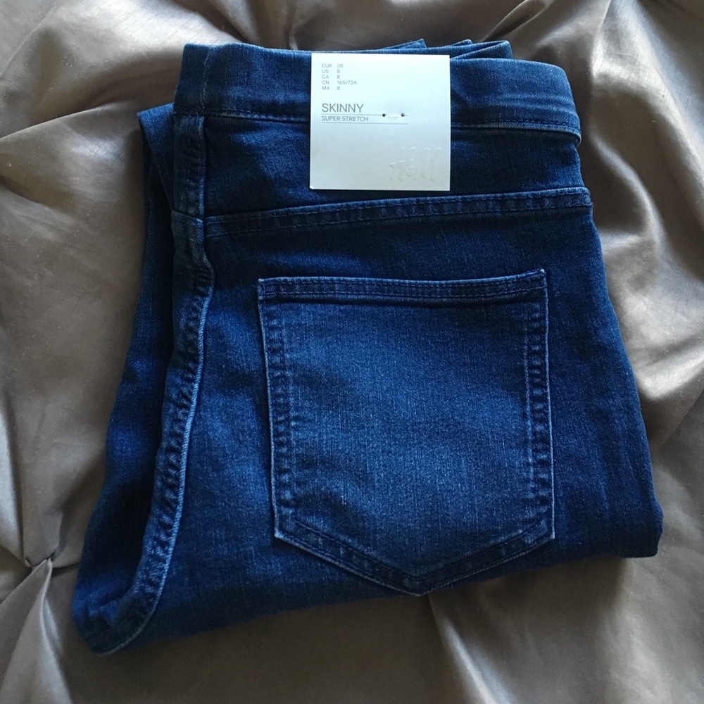 SOLD‼️‼️ H&M Skinny Jeans