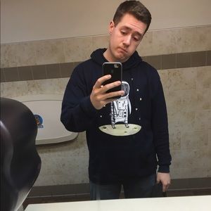 Meet your Posher, Travis