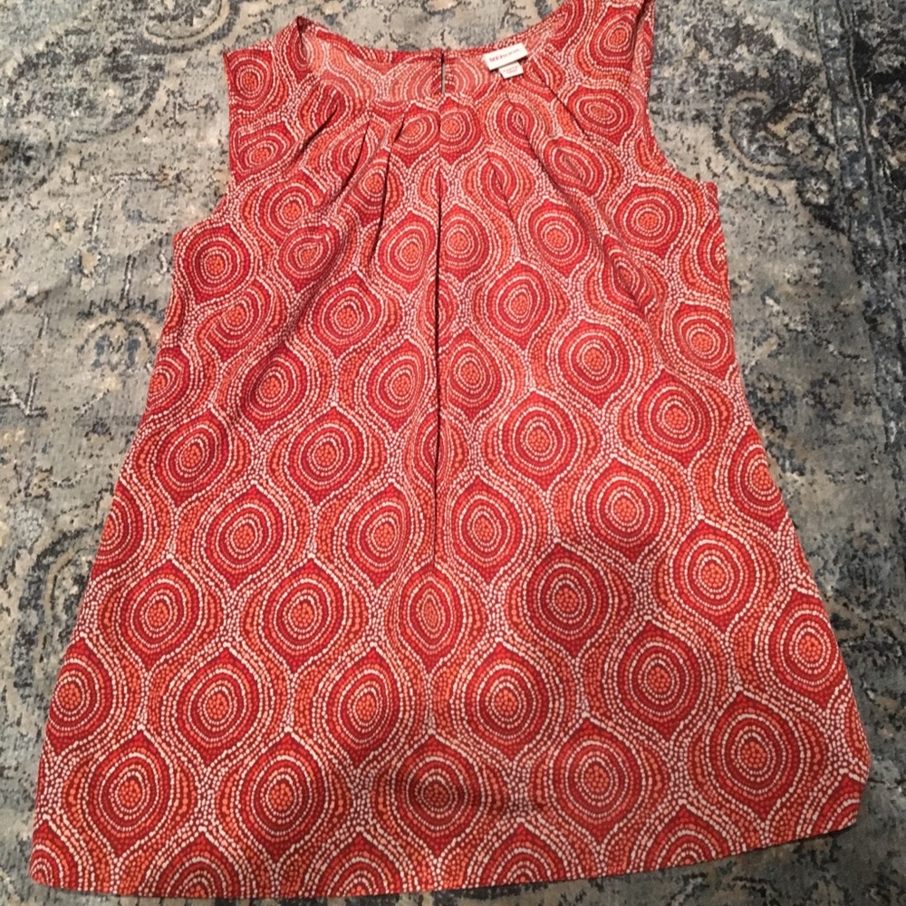 Graphic tank