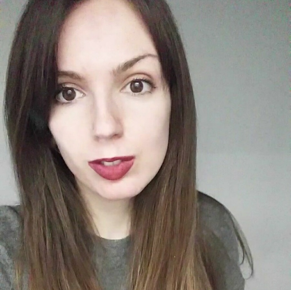 Meet your Posher, Amela