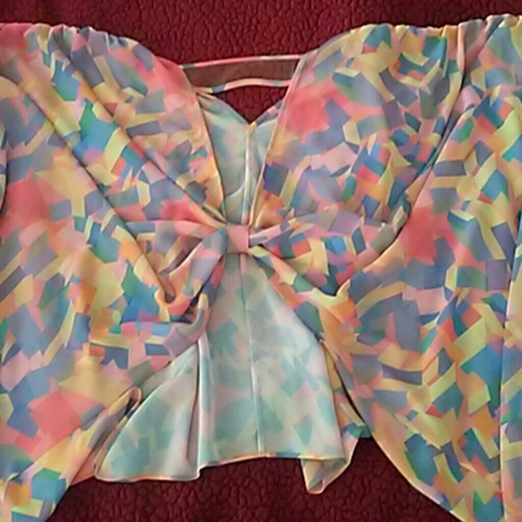 Top - Picture 2 of 3