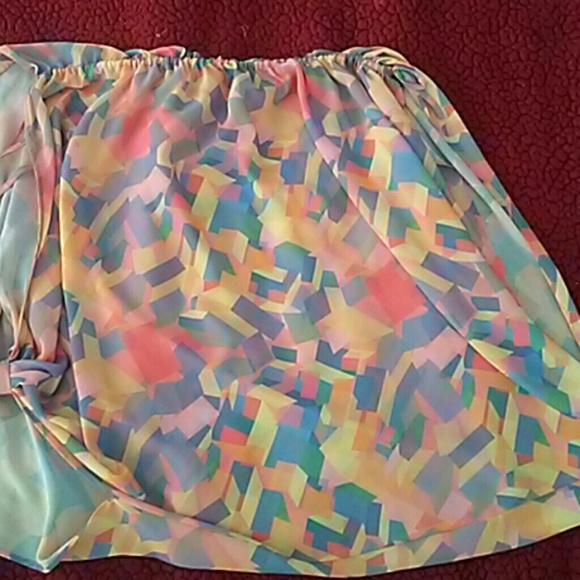 Top - Picture 3 of 3