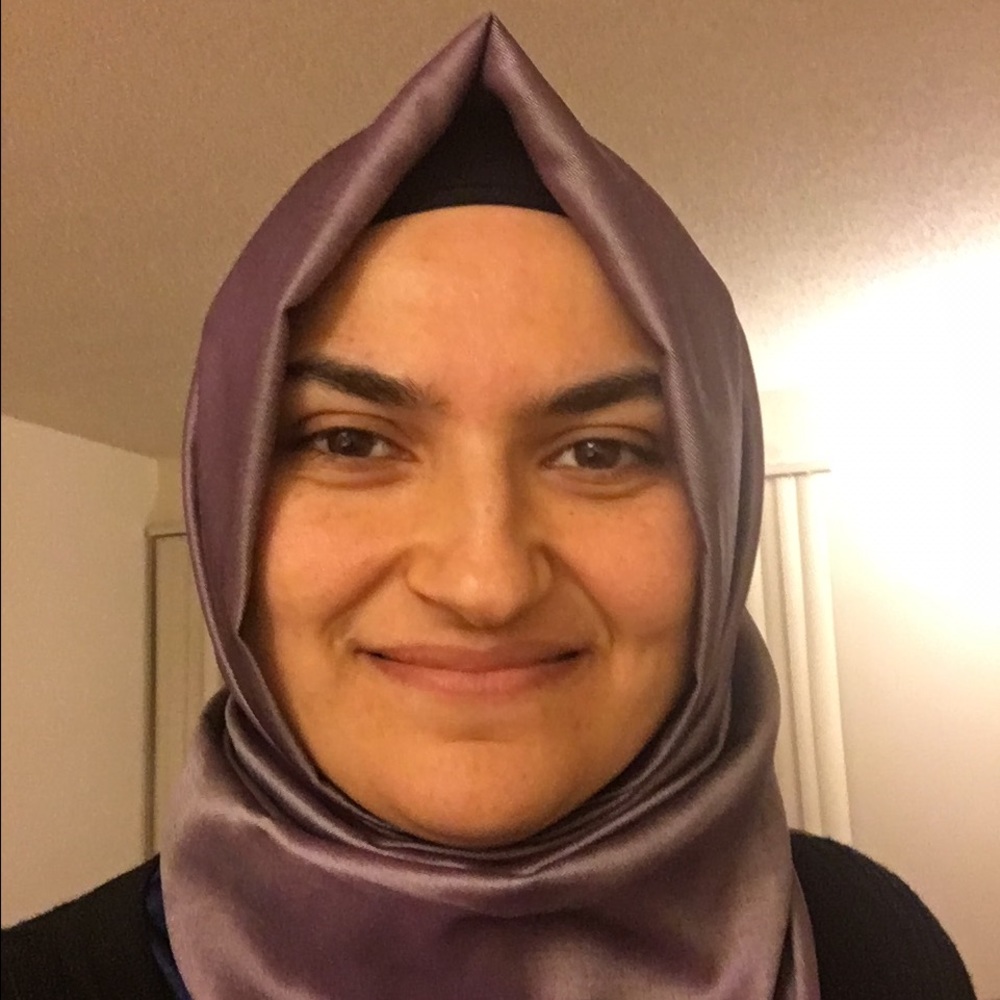 Meet your Posher, Selime