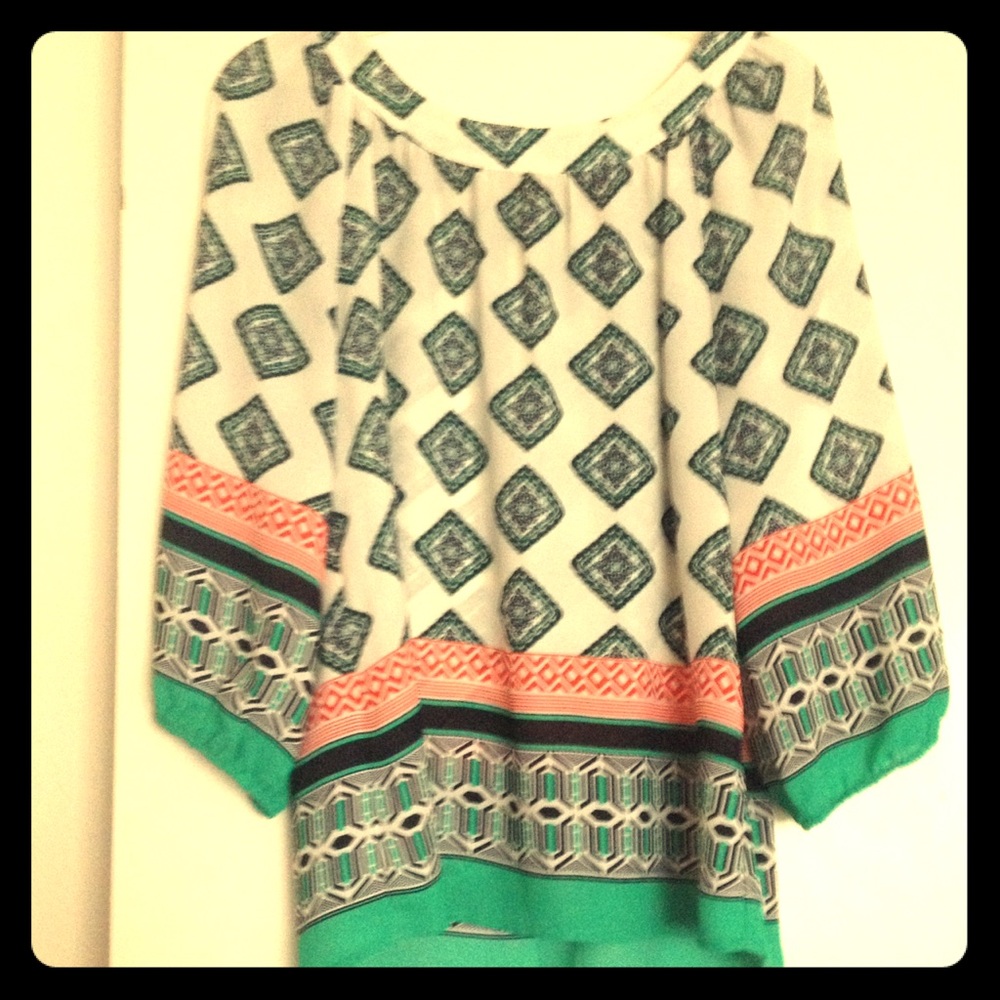 Violet & Claire Printed Top