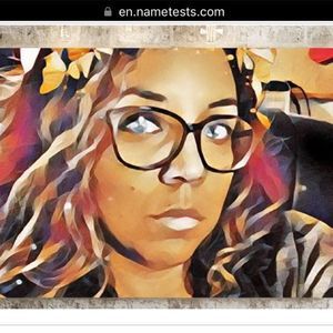 Meet your Posher, Adriana