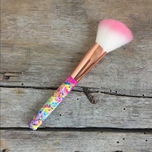 Limited edition Lisa Frank beauty brush