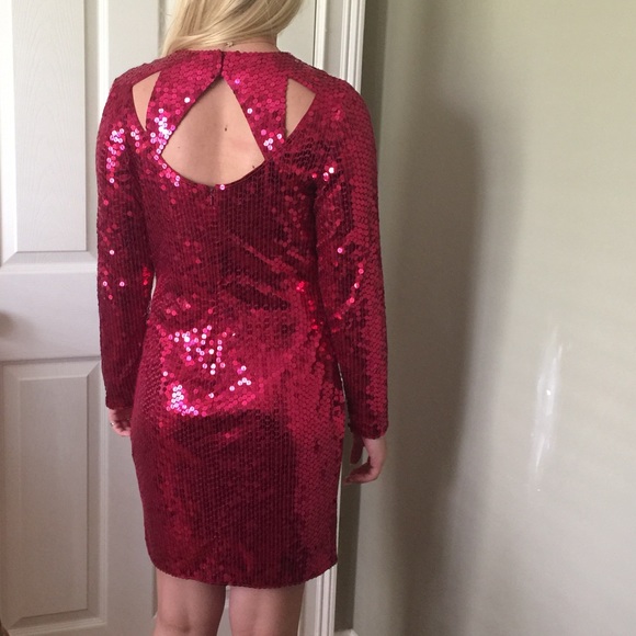 HOLD—- 🎉HOLIDAYS🎉Stunning red sequin dress - Picture 3 of 4