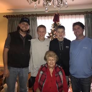 Meet your Posher, Cynthia