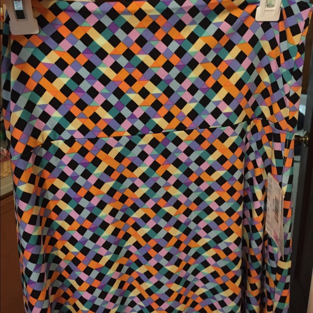 Lularoe - Picture 2 of 2