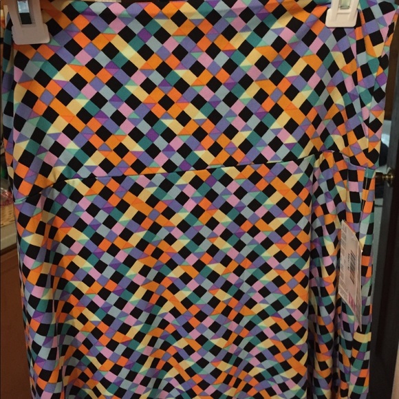 Lularoe - Picture 2 of 2