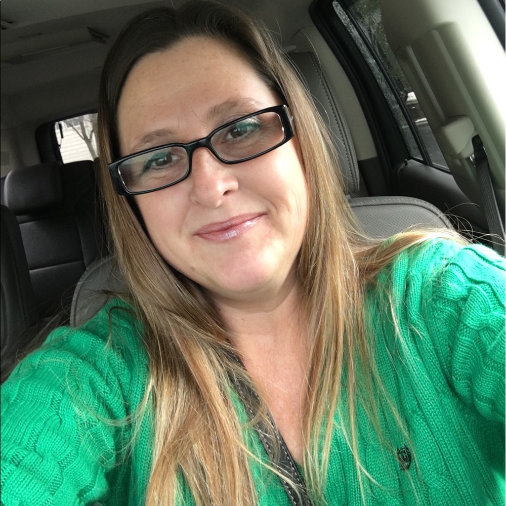 Meet your Posher, Melissa