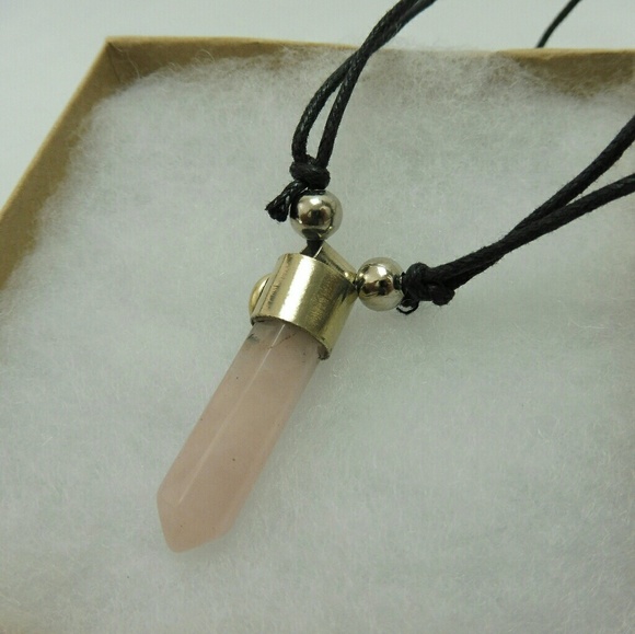 Natural Quartz crystal Chakra Healing Gemstone - Picture 3 of 3