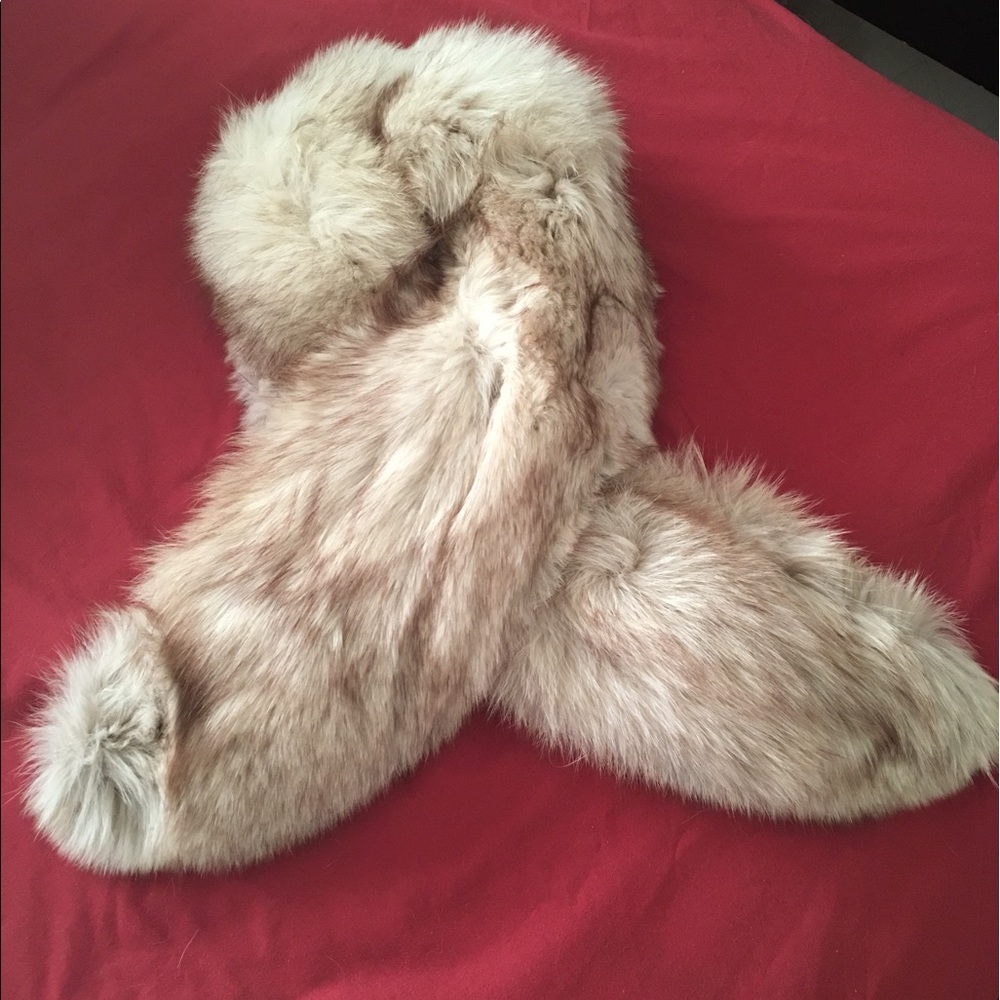 FINAL SALE🔥🔥💯💯CHIC !!!Authentic Fox Fur Collar