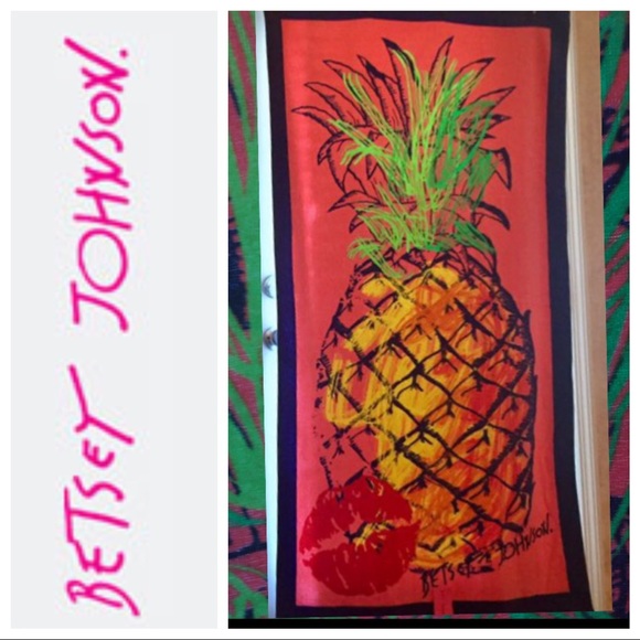 Betsey Johnson Other - Betsey Johnson Orange Pineapple Kiss Beach Towel