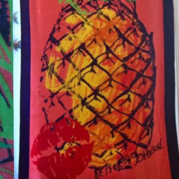 Betsey Johnson Orange Pineapple Kiss Beach Towel - Picture 5 of 5