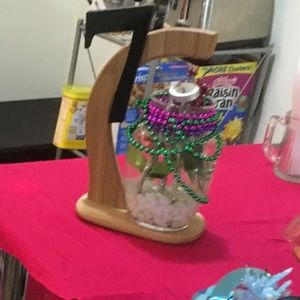 Meet your Posher, Aniqa