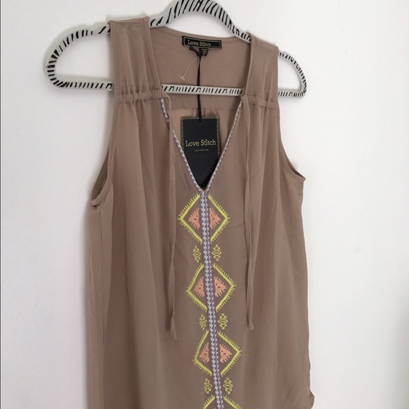 •Love Stitch Top• - Picture 2 of 4