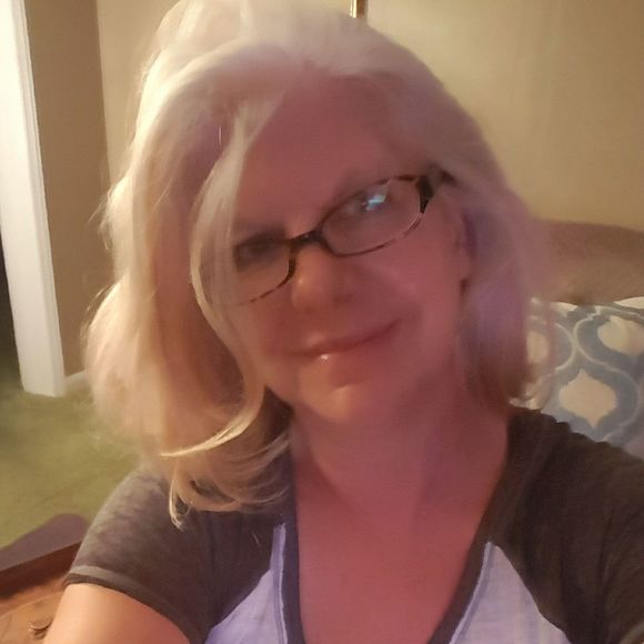 Meet your Posher, Cyndy - Picture 1 of 1