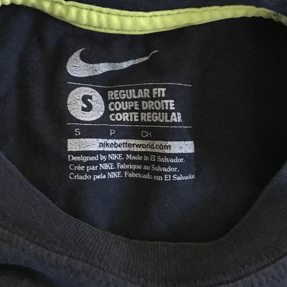 Nike tee shirt - Picture 3 of 3