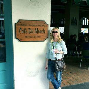 Meet your Posher, Elizabeth