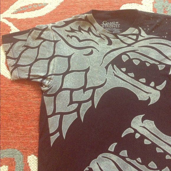 Game of Thrones, House Stark black T-shirt - Picture 2 of 4