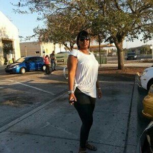 Meet your Posher, Pia