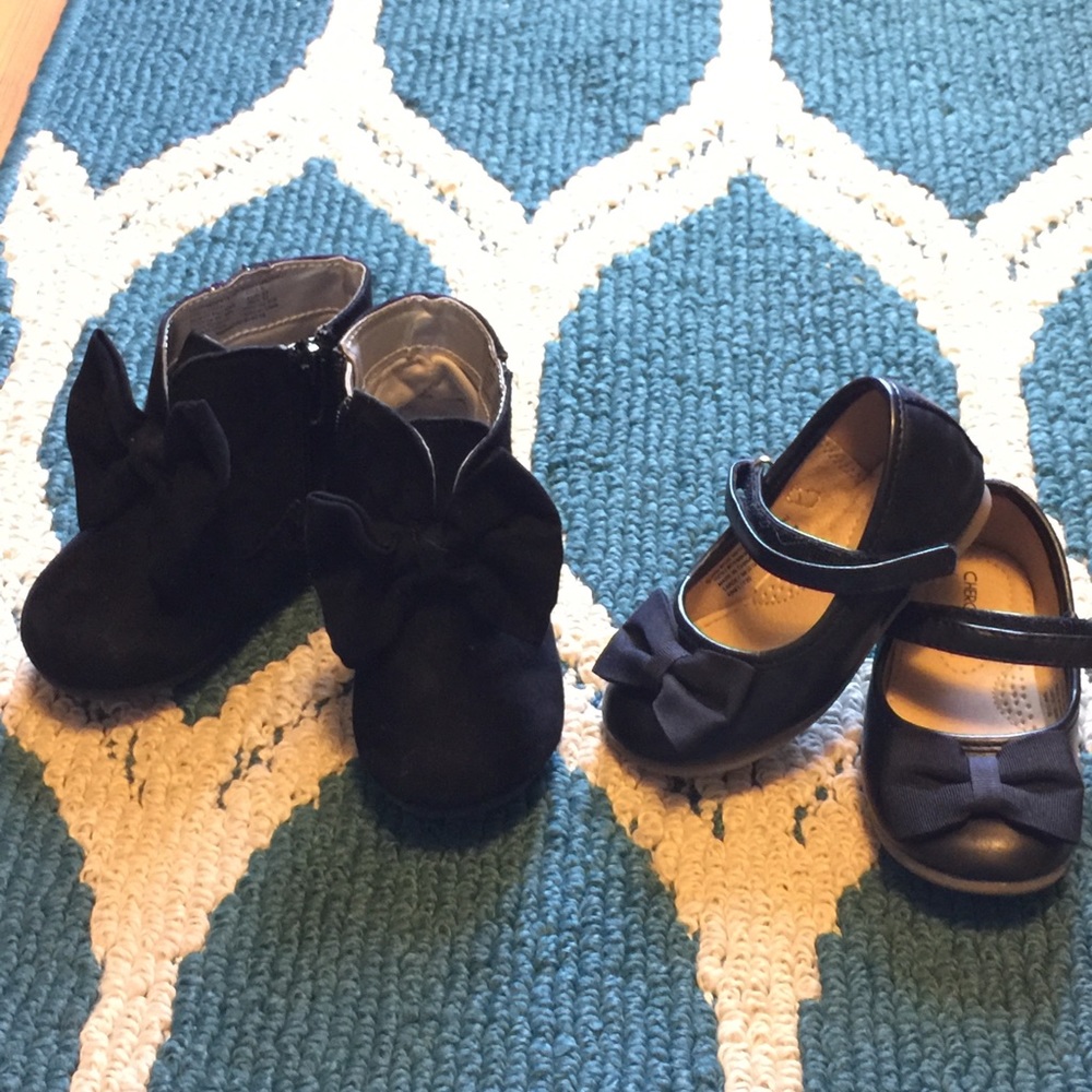 Lot of 2 pair shoes
