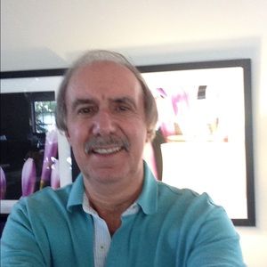 Meet your Posher, Dennis