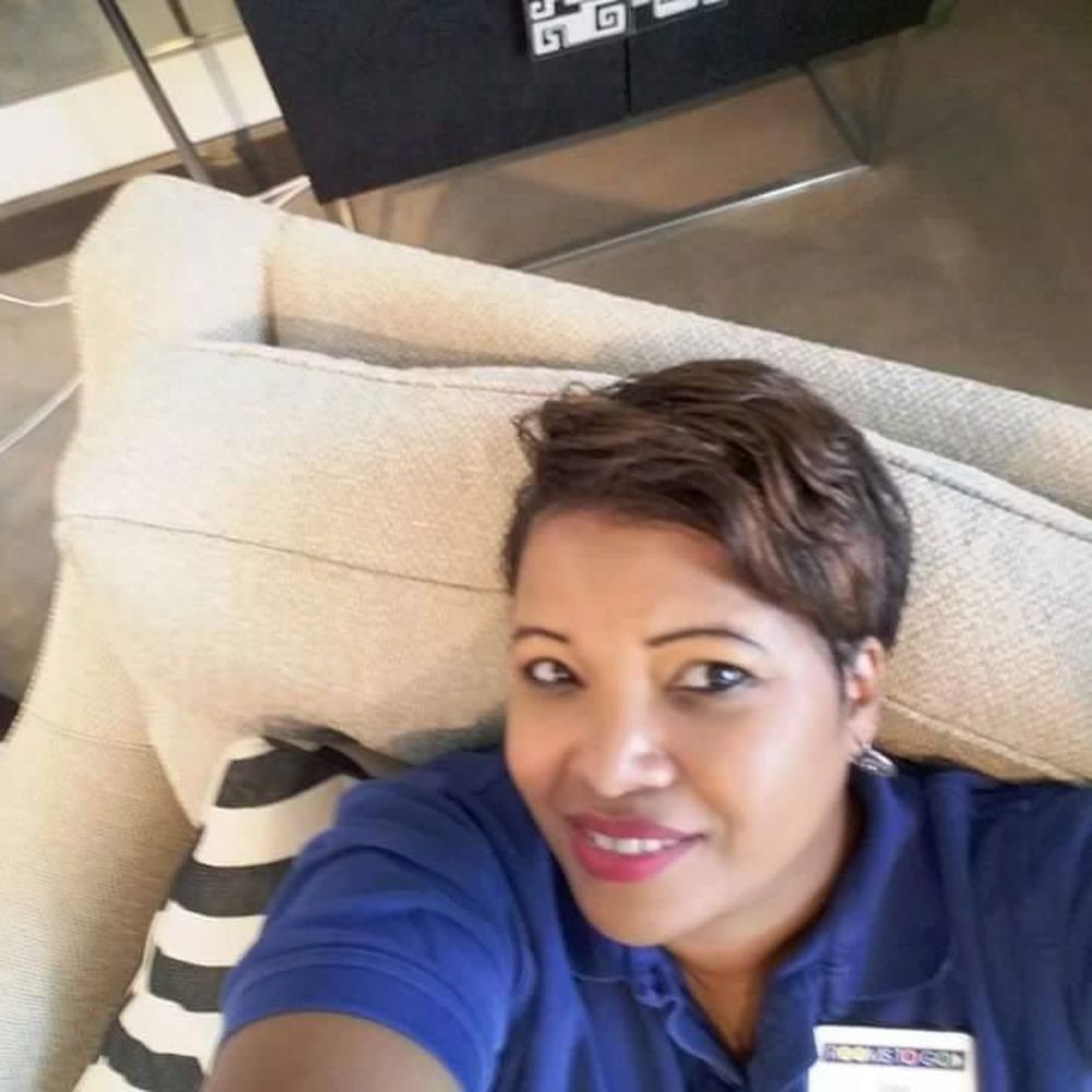 Meet your Posher, Paula