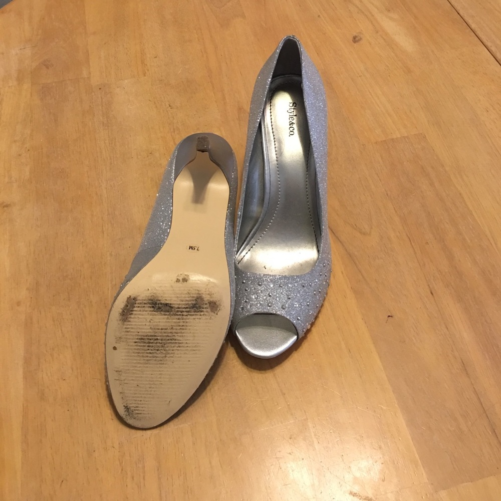 Shoes - Picture 3 of 3