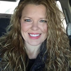 Meet your Posher, Angie