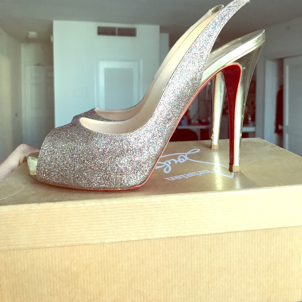 Christian Loubitin Size 39 Glitter Peep Toe