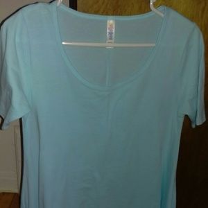 NWOT LulaRoe Perfect T