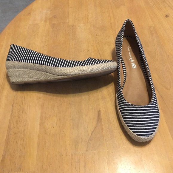 Shoes - Picture 2 of 3