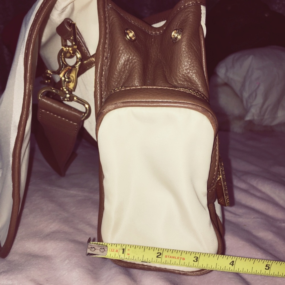 Tory Burch Messenger Bag - Picture 6 of 9