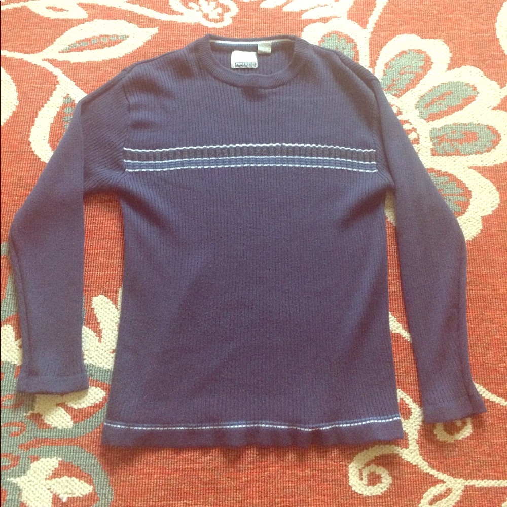 Men's navy sweater