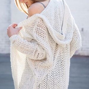 Brandy Melville Moselle hooded sweater