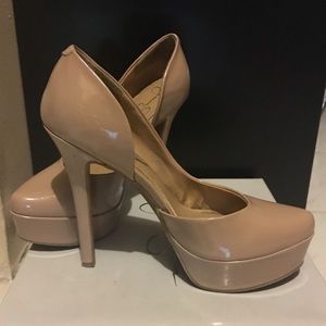 Jessica Simpson Tan/Cream Pumps