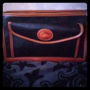 Dooney and bourke purse Never been used.