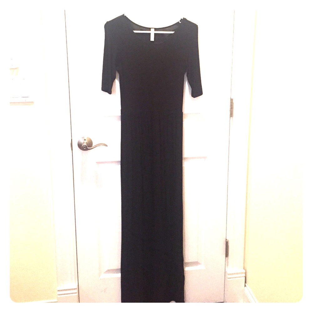 Black cotton maxi dress