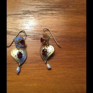 listing-status-banner